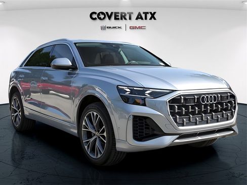 Used 2024 Audi Q8 Prestige image 9