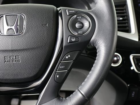 Used 2017 Honda Pilot Touring image 34