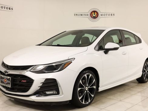Used 2019 Chevrolet Cruze Premier w/ Sun And Sound Package FWD image 5