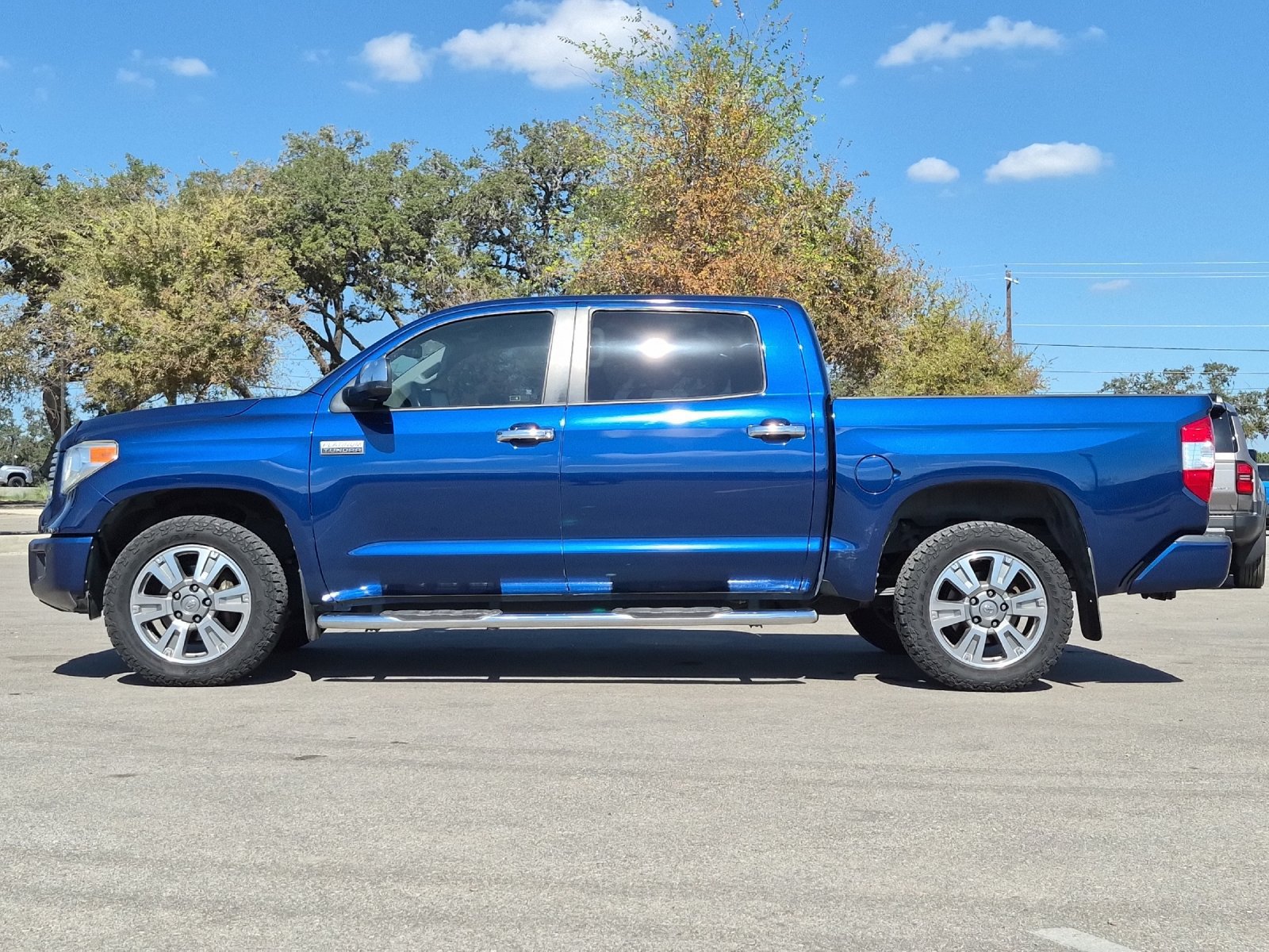 Used 2015 Toyota Tundra Platinum RWD image 2