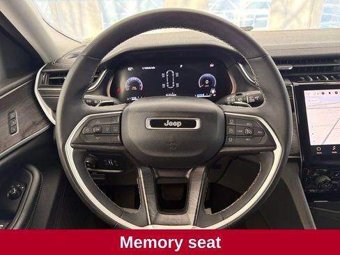 Used 2023 Jeep Grand Cherokee L Limited w/ Trailer Tow Group (B) image 18