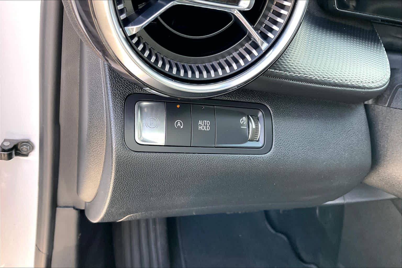 Used 2025 Chevrolet Equinox LT w/ Convenience Package II FWD image 14