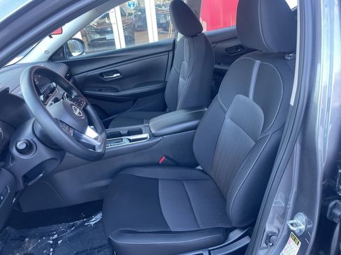 Certified 2025 Nissan Sentra SV image 15