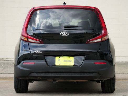Used 2021 Kia Soul LX FWD image 10