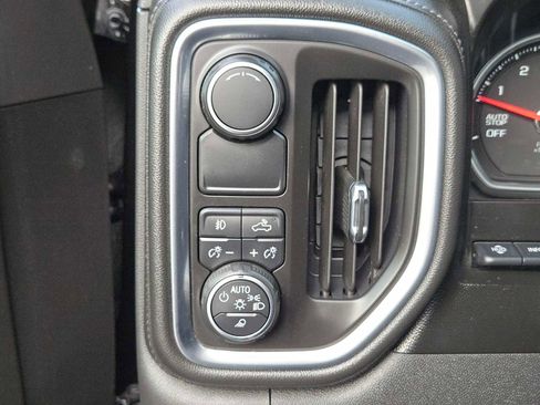 Used 2019 Chevrolet Silverado 1500 High Country w/ Technology Package image 21