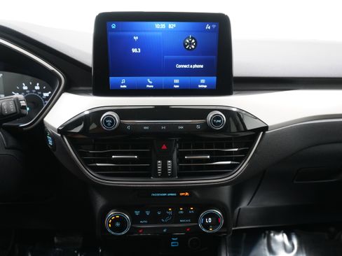 Used 2021 Ford Escape SE w/ SE Sport Appearance Package image 17