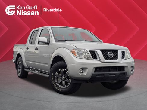 Used 2019 Nissan Frontier PRO-4X image 1