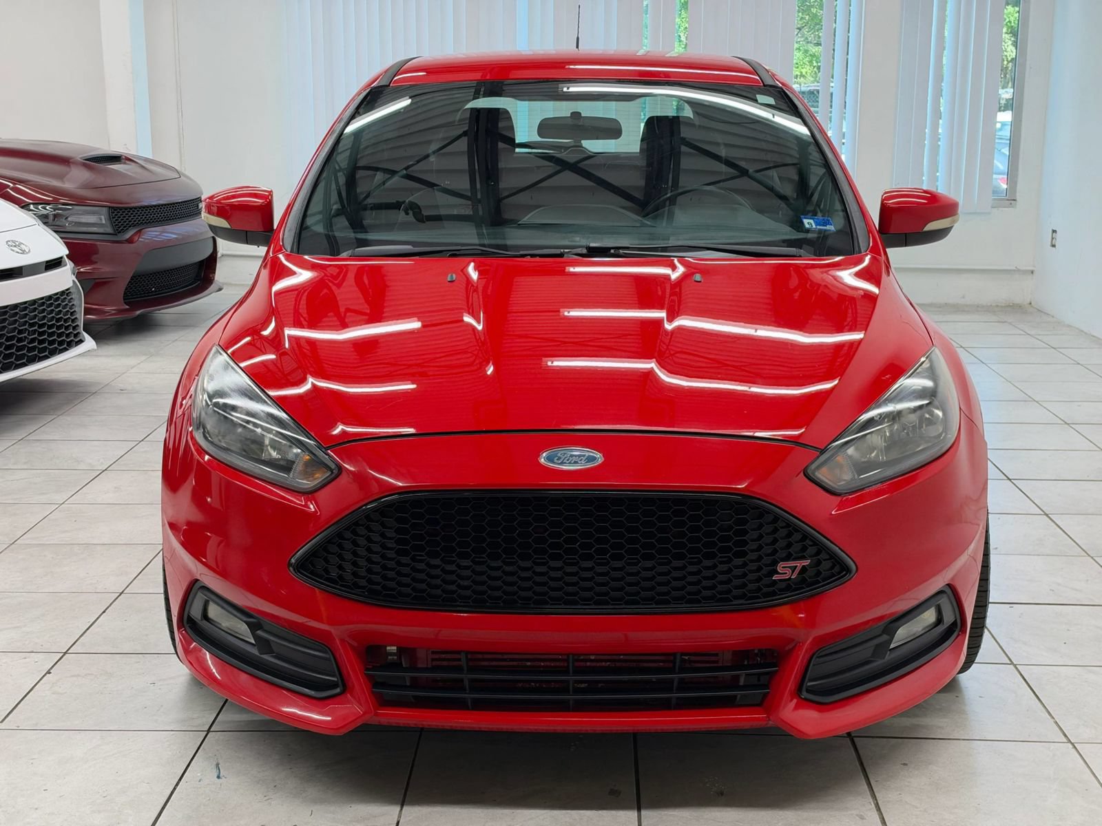 Used 2017 Ford Focus ST FWD image 2
