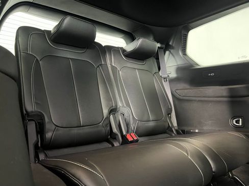 Used 2024 Jeep Grand Cherokee L Limited image 29