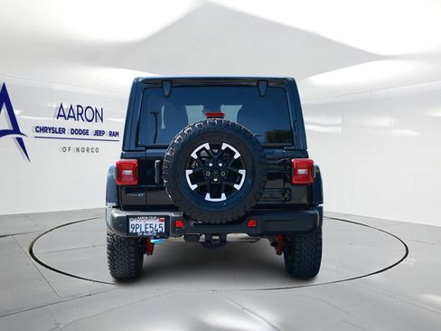 Used 2024 Jeep Wrangler Unlimited Rubicon 4xe image 3