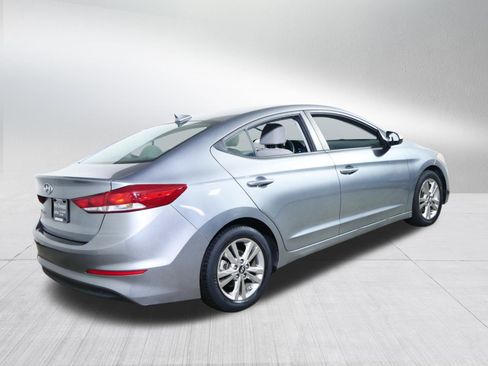 Used 2018 Hyundai Elantra SEL w/ Cargo Package FWD image 7