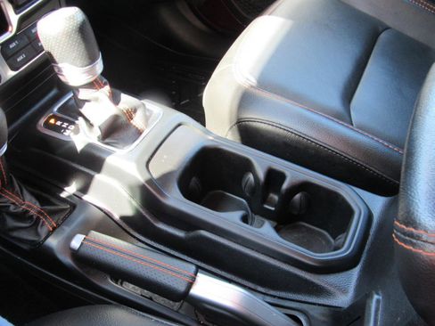 Used 2021 Jeep Gladiator Mojave AWD/4WD image 7