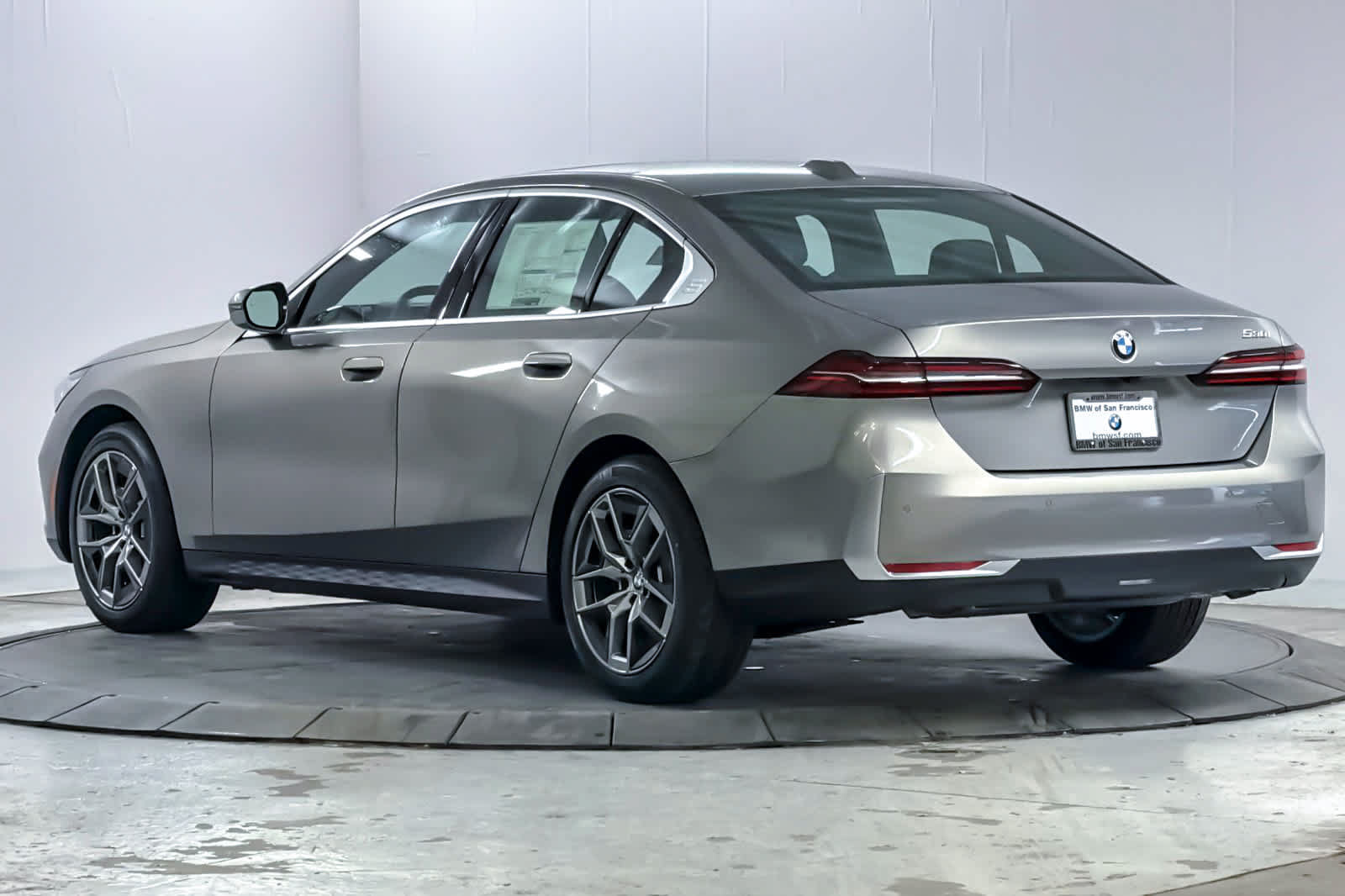 Used 2026 BMW 530i RWD image 6