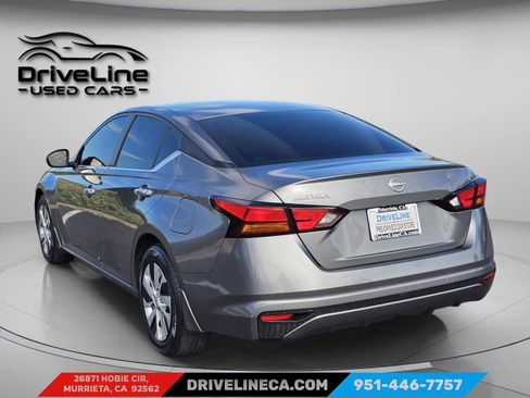 Used 2023 Nissan Altima 2.5 S FWD image 12