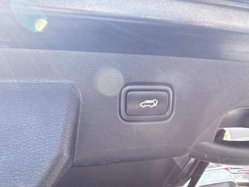 Used 2023 Kia Sportage X-Line w/ X-Line Premium Package image 8