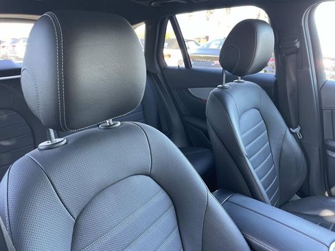 Used 2019 Mercedes-Benz GLC 350e 4MATIC image 28