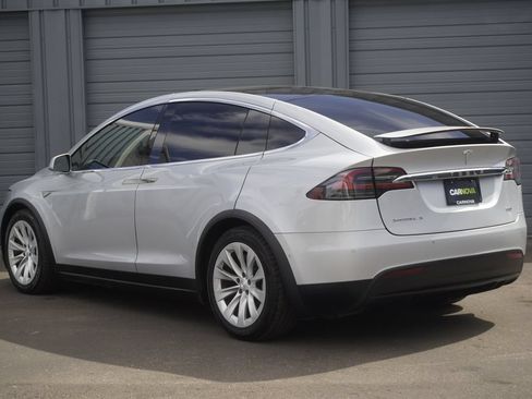 Used 2016 Tesla Model X 75D AWD/4WD image 5