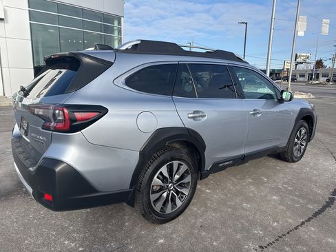 Used 2024 Subaru Outback Touring image 6