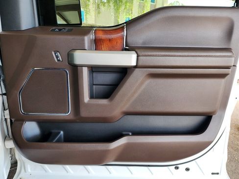 Used 2019 Ford F150 King Ranch w/ Equipment Group 601A Luxury AWD/4WD image 62