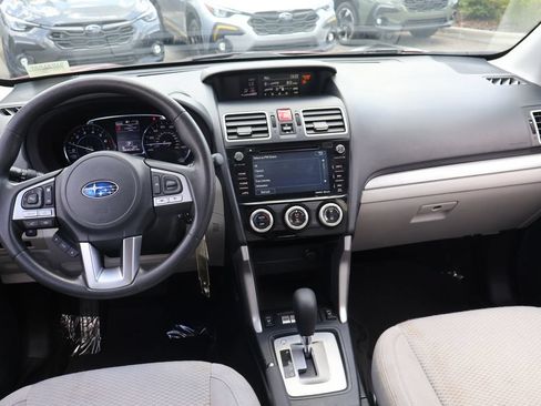 Used 2018 Subaru Forester 2.5i Premium AWD/4WD image 15
