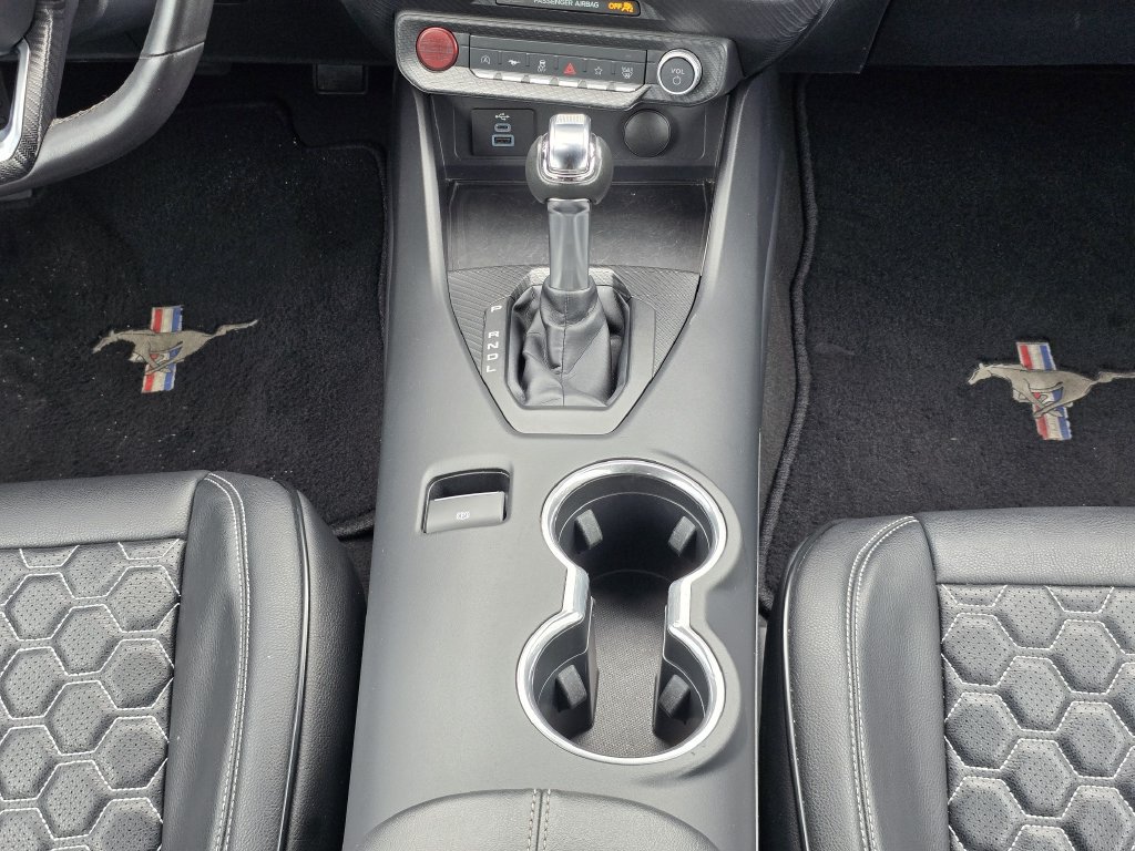 Used 2024 Ford Mustang Convertible RWD image 18
