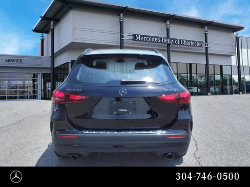 New 2025 Mercedes-Benz GLA 35 AMG 4MATIC image 4