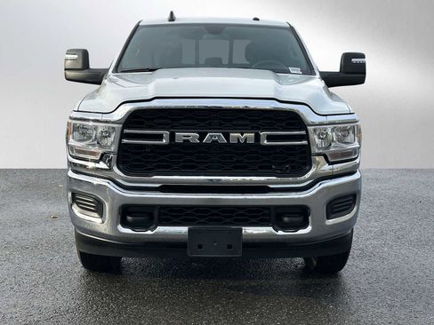 Used 2024 RAM 2500 Tradesman w/ Chrome Appearance Group image 8