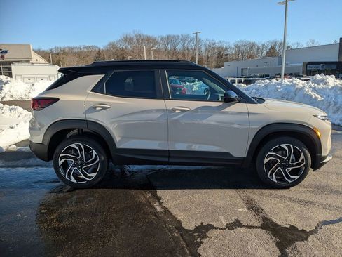 New 2026 Chevrolet TrailBlazer RS w/ Convenience Package image 3