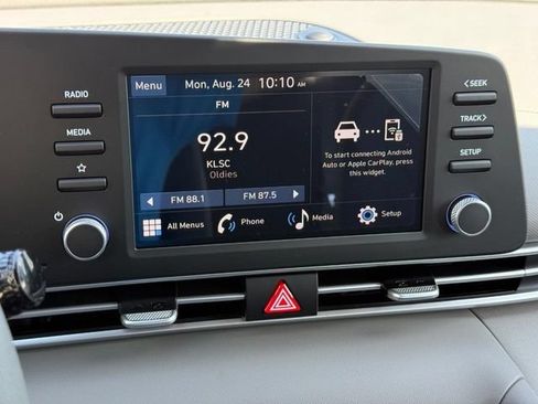 New 2026 Hyundai Elantra SE FWD image 10