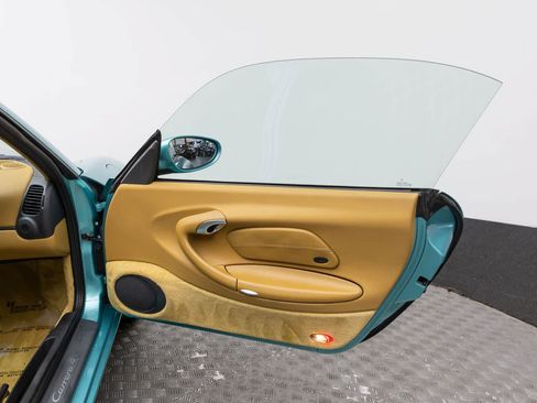 Used 1999 Porsche 911 Cabriolet image 40