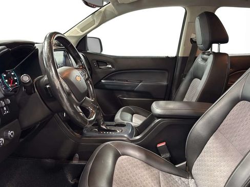 Used 2018 Chevrolet Colorado Z71 AWD/4WD image 19