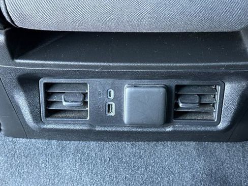 Used 2025 Chevrolet Silverado 2500 LT w/ Convenience Package image 43