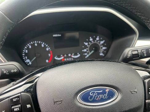 Used 2022 Ford Escape SE w/ Convenience Package FWD image 12