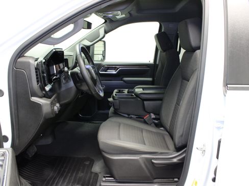 Used 2026 Chevrolet Silverado 2500 LT AWD/4WD image 17