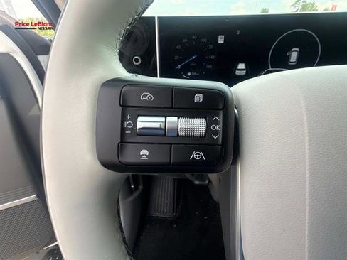 Used 2025 Hyundai Santa Fe Calligraphy FWD image 23