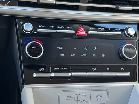 New 2026 Hyundai Santa Fe SE FWD image 21