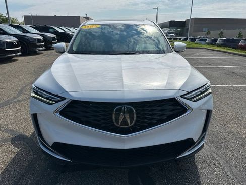 Used 2025 Acura MDX FWD image 18