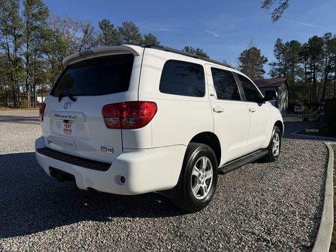 Used 2011 Toyota Sequoia SR5 image 8