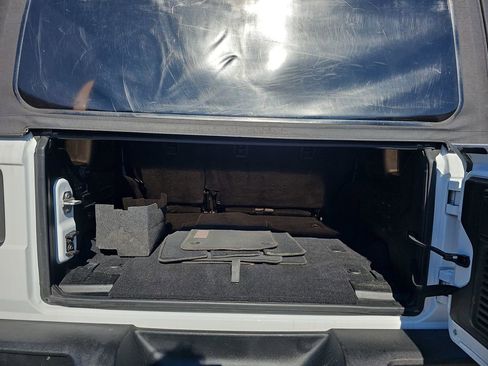 Used 2018 Jeep Wrangler Unlimited Sport S image 16