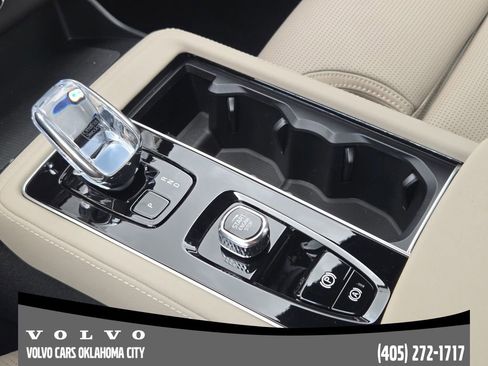 New 2026 Volvo XC90 B6 Ultra w/ Lounge Package AWD/4WD image 19