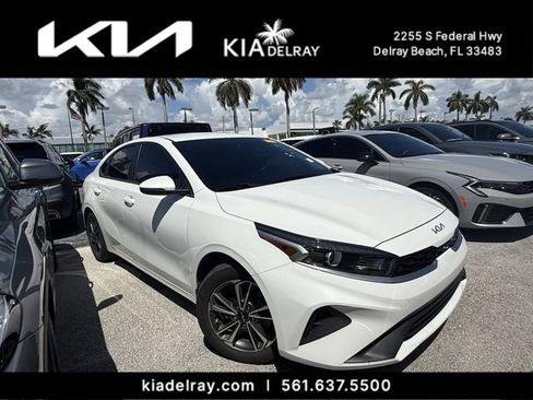 Certified 2023 Kia Forte LXS w/ LXS Technology Package FWD image 6