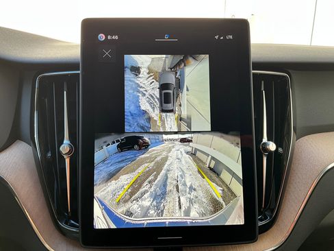 New 2026 Volvo XC60 B5 Plus w/ Protection Package Premier image 20