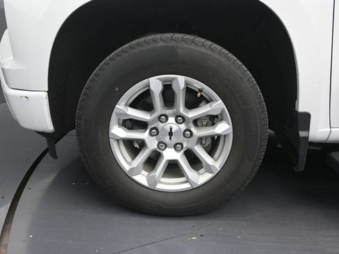 Used 2023 Chevrolet Silverado 1500 RST RWD image 9