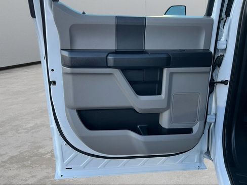 Used 2021 Ford F250 XL w/ Power Equipment Group image 27