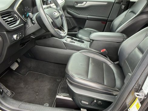 Used 2020 Ford Escape SEL image 13