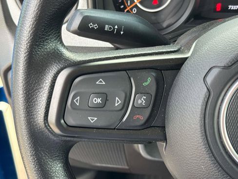 Used 2025 Jeep Gladiator Sport image 21