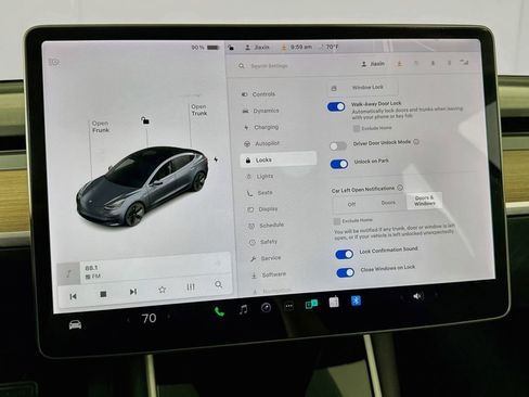 Used 2018 Tesla Model 3 Long Range RWD image 22