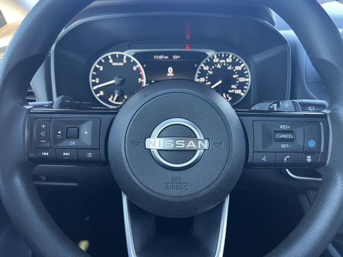 Certified 2023 Nissan Rogue SV image 13