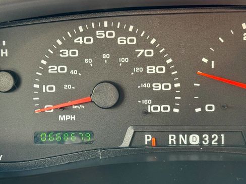 Used 2005 Ford Excursion XLT image 23