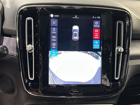Certified 2023 Volvo XC40 Recharge Plus w/ Protection Package Premier AWD/4WD image 17